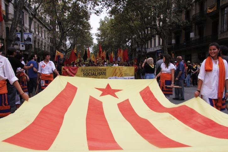 Manifestación de la Esquerra Independentista en la Diada del 2011. (Beñat ZALDUA)