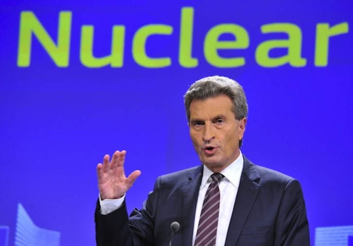 El comisario europeo de Energía, Günther Oettinger, en Bruselas. (Georges GOBET/AFP PHOTO)