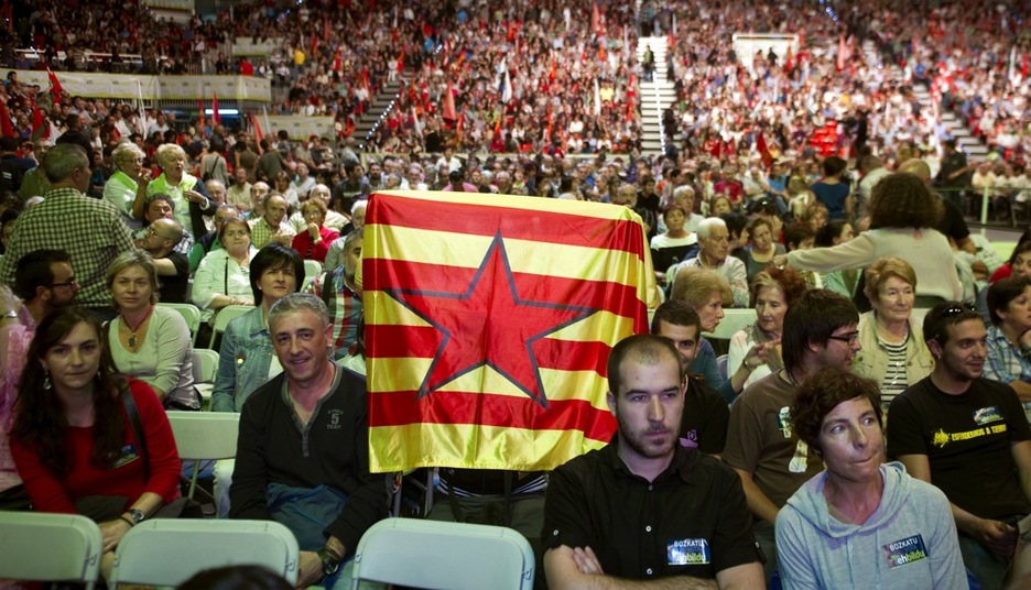 Kataluniako bandera ere izan da BECen. (Marisol RAMIREZ/ARGAZKI PRESS)