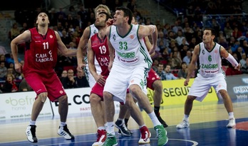 El Baskonia cayó en el Buesa Arena ante el Zalgiris. (Raúl BOGAJO/ARGAZKI PRESS)