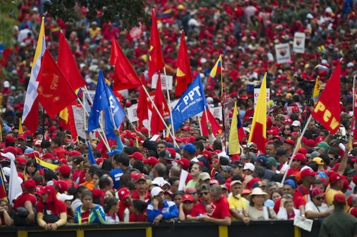 Acto multitudinario en apoyo a Chávez en Caracas. (Juan BARRETO/AFP PHOTO)