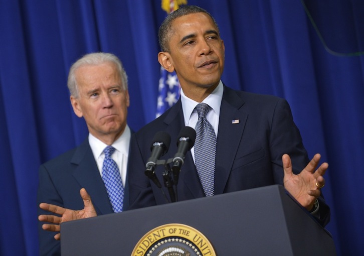Obama ha anunciado las nuevas medidas acompañado del vicepresidente del país, Joe Biden. (Mandel NGAN/AFP)