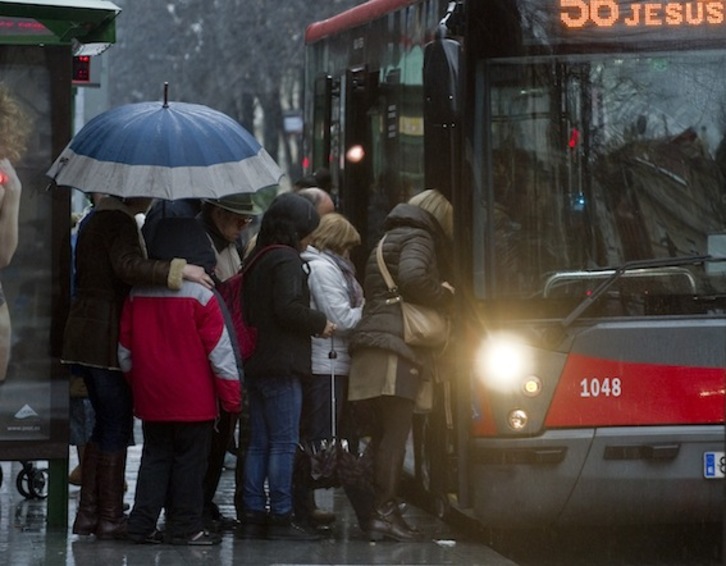 Siete líneas se verán afectadas por los recortes del Ayuntamiento a Bilbobus. (Monika DEL VALLE/ARGAZKI PRESS)