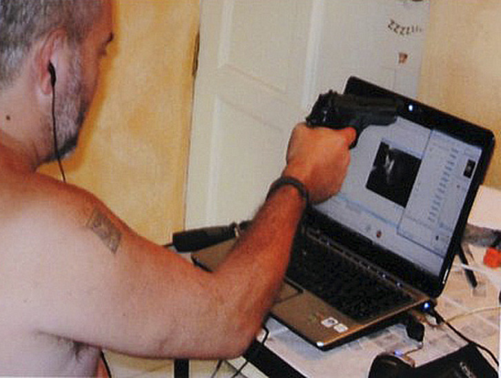 Foto de Eduardo Rózsa, el jefe del grupo, encontrada en su propio ordenador tras el asalto policial en el que resultó muerto.