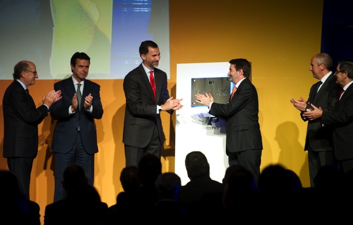 Josu Jon Imaz y Felipe de Borbón han inaugurado la nueva unidad de Petronor. (Marisol RAMÍREZ/ARGAZKI PRESS)
