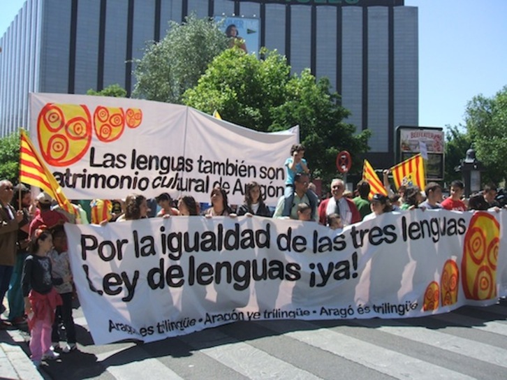Imagen de una manifestación en defensa de un Aragón trilingüe en Zaragoza. (NAIZ.INFO)
