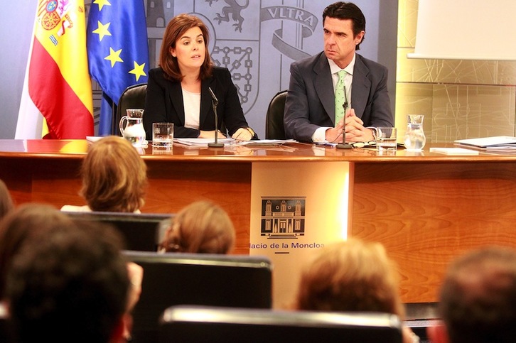 Soraya Sáenz de Santamaría y José Manuel Soria han explicado la reforma eléctrica. (LAMONCLOA.GOB.ES)