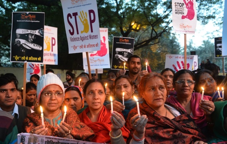 Mujeres indias protestan contra las violaciones en Nueva Delhi. (Sajjad HUSSAIN/AFP) 