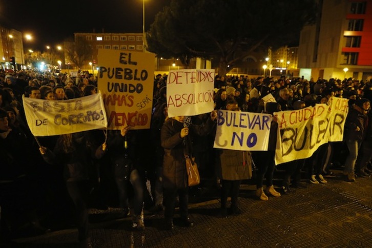 Una de las protestas en el barrio burgalés de Gamonal. (César MANSO / AFP PHOTO)