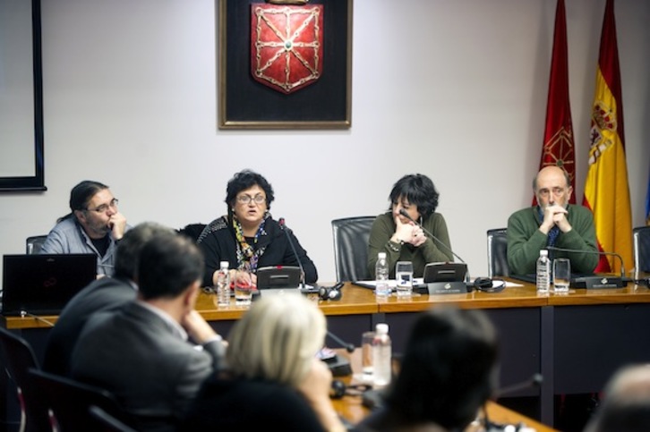 Comparecencia en el Parlamento de Aranzadi y la Asociación de Familiares de Fusilados. (Iñigo URIZ/ARGAZKI PRESS)