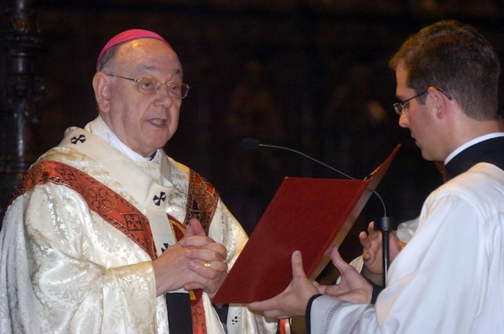 Fernando Sebastián, en su despedida como arzobispo de Iruñea. (Lander F. ARROYABE / ARGAZKI PRESS)