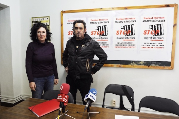Representantes de Salhaketa han denunciado hoy una nueva muerte en las cárceles. (ARGAZKI PRESS)