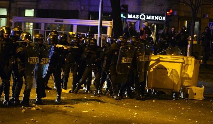 La Policía española toma el centro de Madrid. (Gerard JULIEN/AFP PHOTO)