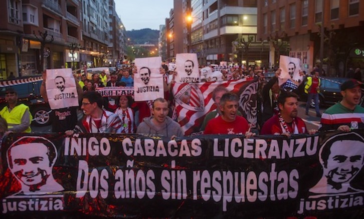 Manifestación para pedir justicia por la muerte de Iñigo Cabacas. (Luis JAUREGIALTZO / ARGAZKI PRESS)