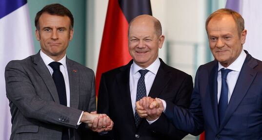 El canciller alemán, Olaf Scholz; el presidente francés, Emmanuel Macron, y el primer ministro polaco, Donald Tusk.
