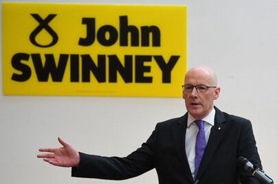 John Swinney anunciando su intención de postular para liderar el Partido Nacional Escocés (SNP).